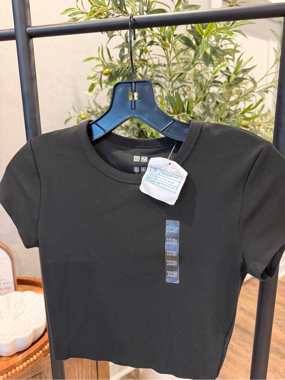 Uniqlo Black Crop Top